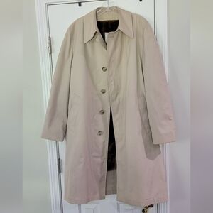 London Fog men's Maincoats..trench/rain coat.  Sz 40 long